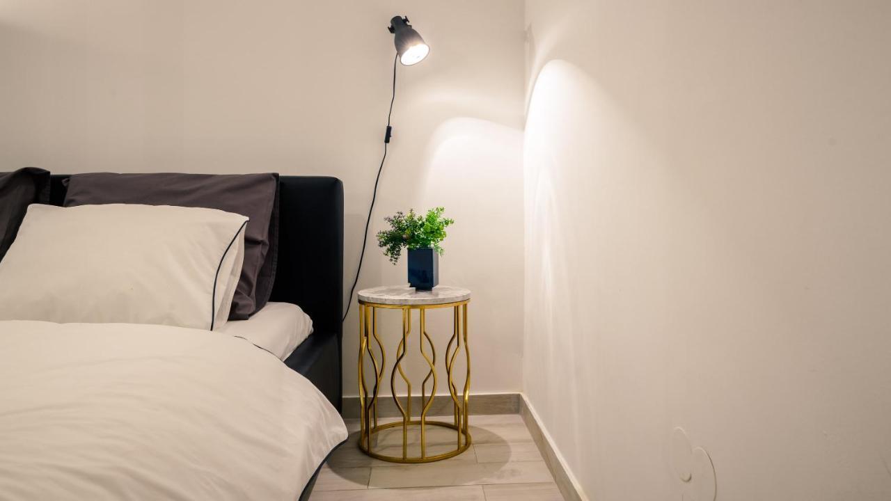 Apartments Santini 萨格勒布 外观 照片